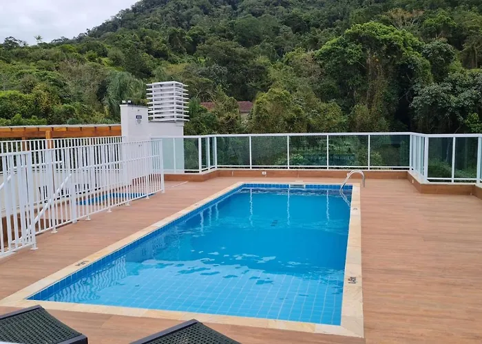 Apartamento praia das Toninhas 500 metros da Praia